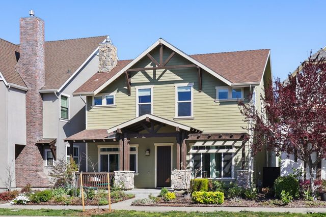 3177 Crocker Dr, Sacramento, CA 95818