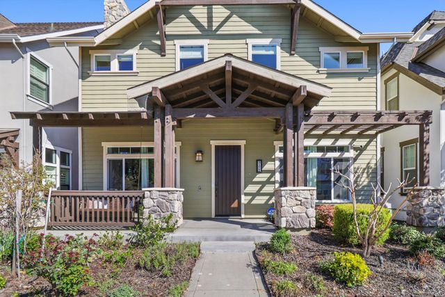 3177 Crocker Dr, Sacramento, CA 95818