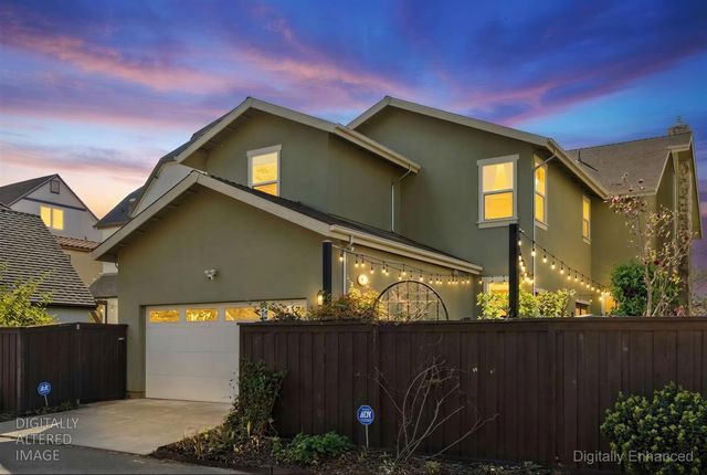 3177 Crocker Dr, Sacramento, CA 95818