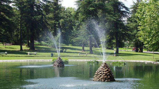 3177 Crocker Dr, Sacramento, CA 95818