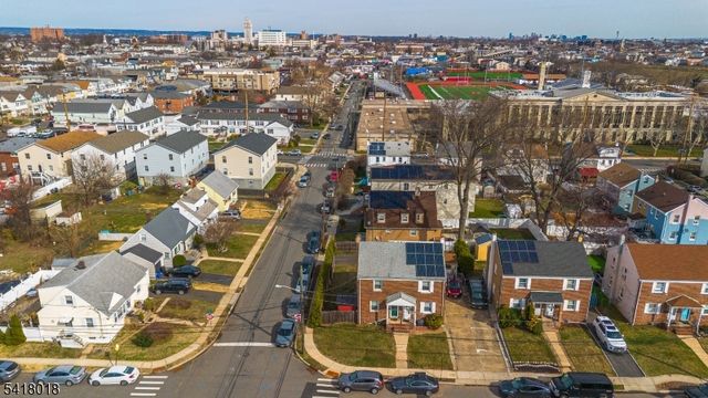 627 Britton St, Elizabeth City, NJ 07202