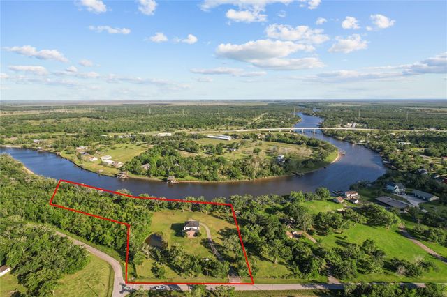 7088 County Road 659, Brazoria, TX 77422