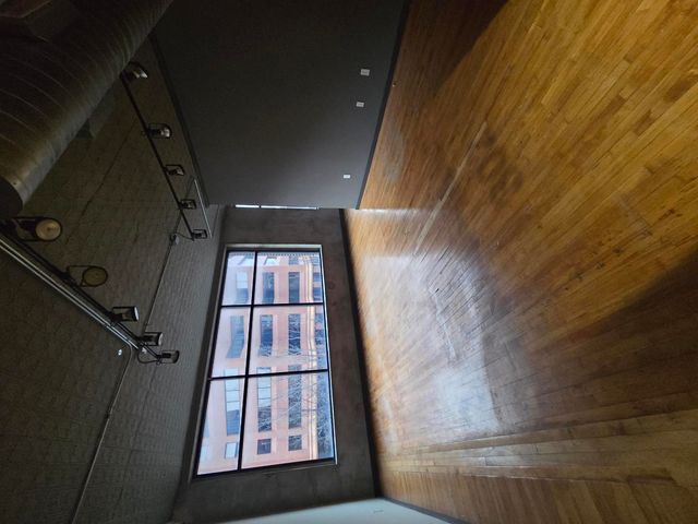 1514 5th Avenue 302, Moline, IL 61265