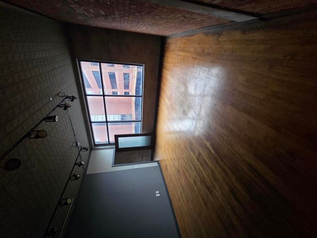 1514 5th Avenue 302, Moline, IL 61265