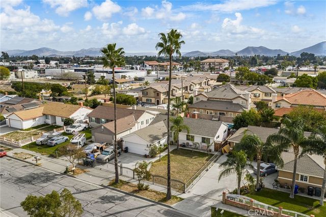 16591 Barbee Street, Fontana, CA 92336