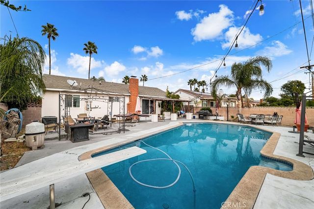 16591 Barbee Street, Fontana, CA 92336
