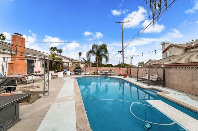 16591 Barbee Street, Fontana, CA 92336