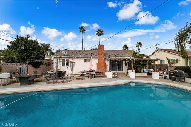 16591 Barbee Street, Fontana, CA 92336