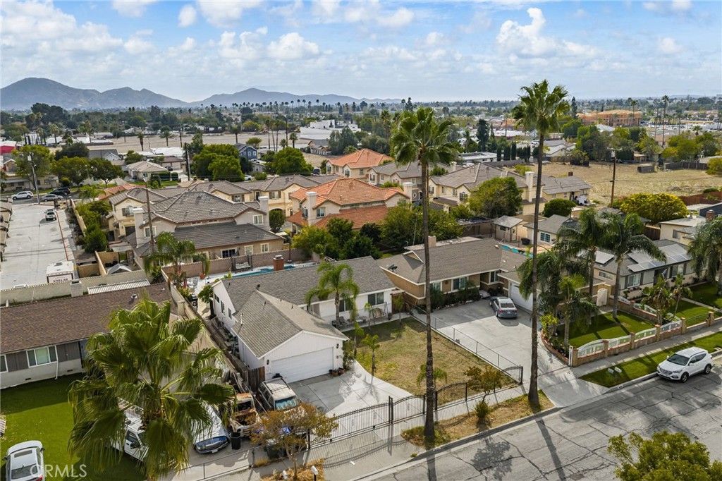 16591 Barbee Street, Fontana, CA 92336