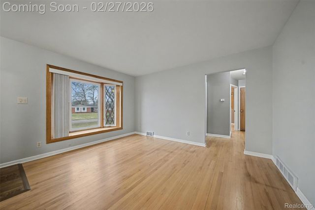 3842 Dill Drive, Waterford Charter Township, MI 48329