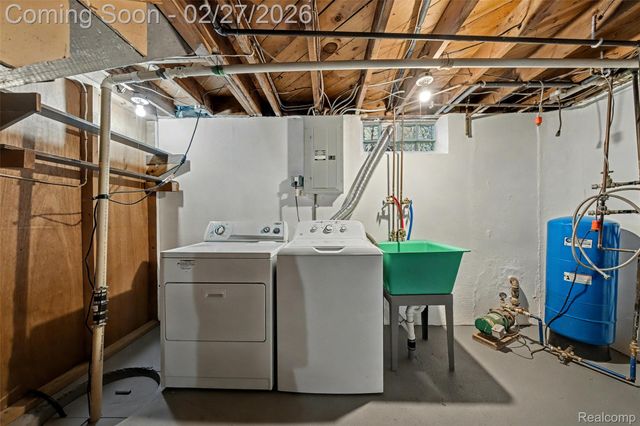 3842 Dill Drive, Waterford Charter Township, MI 48329