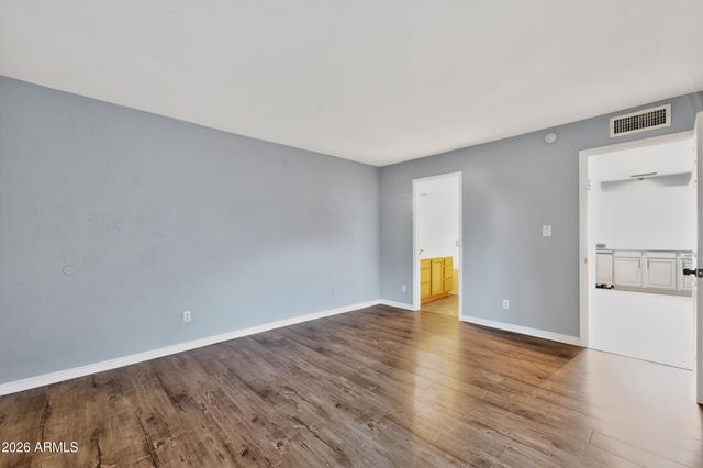 4612 W CONTINENTAL Drive, Glendale, AZ 85308