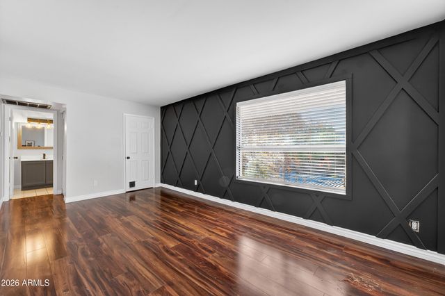 4612 W CONTINENTAL Drive, Glendale, AZ 85308