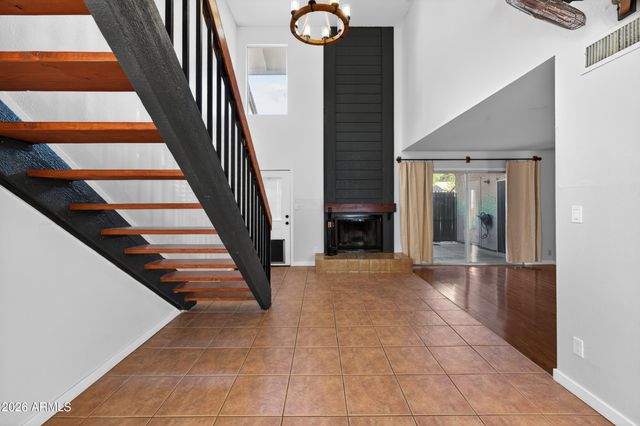 4612 W CONTINENTAL Drive, Glendale, AZ 85308