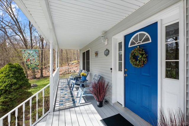64 Oscawana Heights Road, Putnam Valley, NY 10579