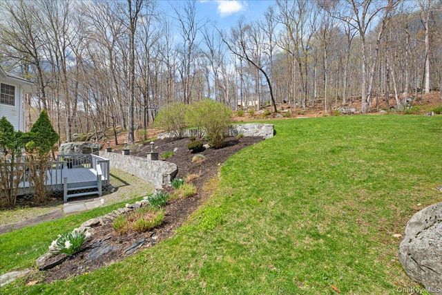 64 Oscawana Heights Road, Putnam Valley, NY 10579