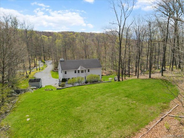 64 Oscawana Heights Road, Putnam Valley, NY 10579