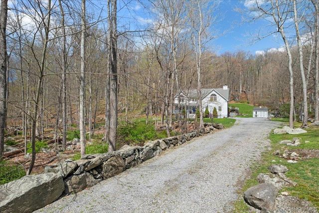 64 Oscawana Heights Road, Putnam Valley, NY 10579