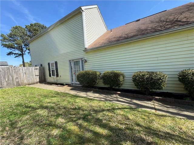 1188 Lord Dunmore DR, Virginia Beach, VA 23464