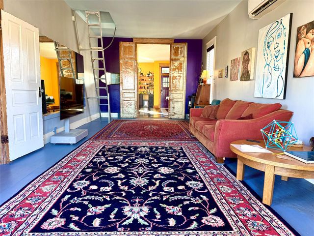 2215 30th Street, Galveston, TX 77550