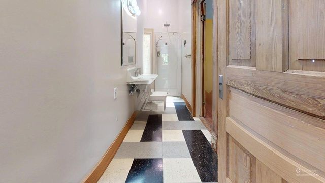 2215 30th Street, Galveston, TX 77550