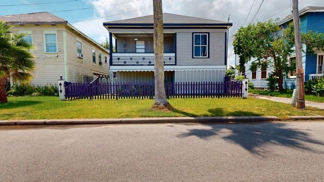2215 30th Street, Galveston, TX 77550