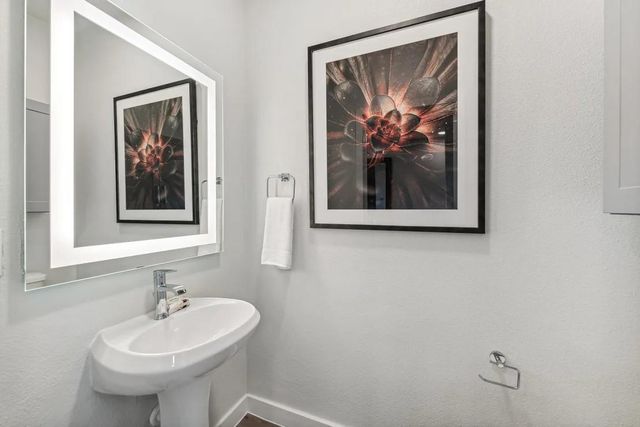 10350 Blue Bluff RD 14105, Austin, TX 78724