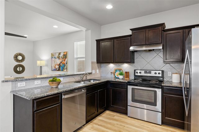 5917 Red Bud Ridge LN 20, Austin, TX 78744