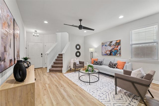 5917 Red Bud Ridge LN 20, Austin, TX 78744