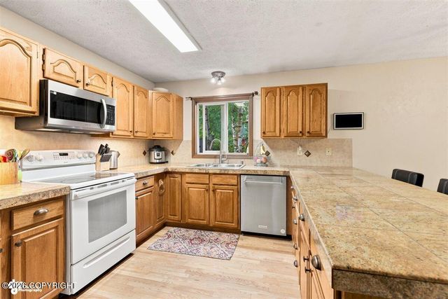 3115 Seawind Drive, Anchorage, AK 99516