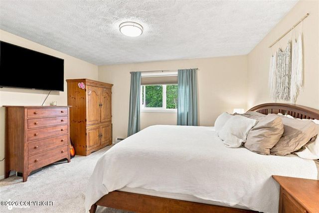 3115 Seawind Drive, Anchorage, AK 99516