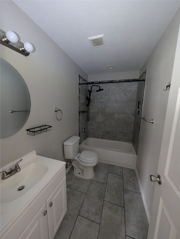 7237 Autumn Run Drive, Forest Hill, TX 76140