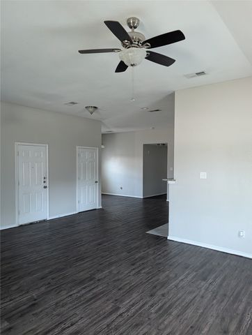 7237 Autumn Run Drive, Forest Hill, TX 76140