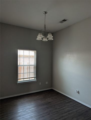 7237 Autumn Run Drive, Forest Hill, TX 76140