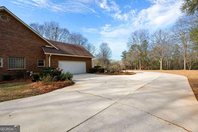 100 Beaver Run Trace, Thomaston, GA 30286