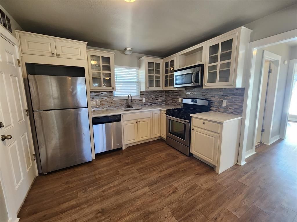 2708 St Edwards CIR A, Austin, TX 78704