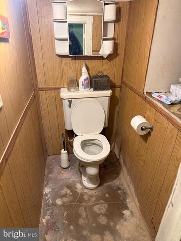 4421 N 8TH ST, Philadelphia, PA 19140