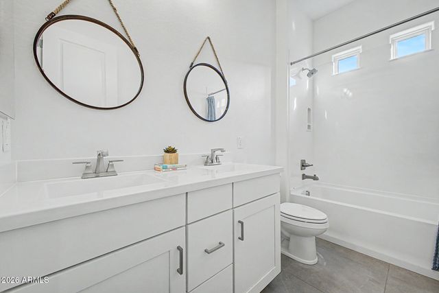 7623 S BARLOW Drive, Gilbert, AZ 85298