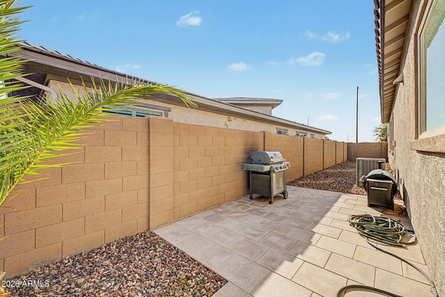 7623 S BARLOW Drive, Gilbert, AZ 85298