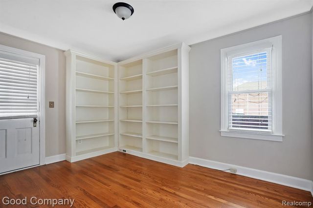 200 S Pleasant Street A, Royal Oak, MI 48067