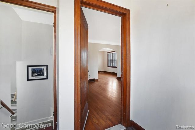200 S Pleasant Street A, Royal Oak, MI 48067