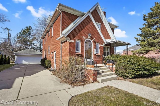 200 S Pleasant Street A, Royal Oak, MI 48067