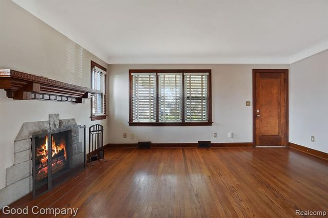 200 S Pleasant Street A, Royal Oak, MI 48067