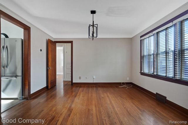 200 S Pleasant Street A, Royal Oak, MI 48067