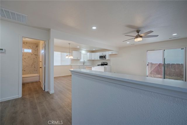 1813 W 7th, Merced, CA 95341