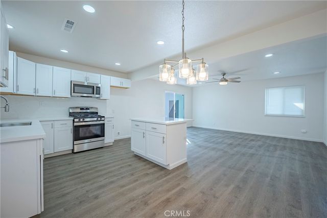 1813 W 7th, Merced, CA 95341