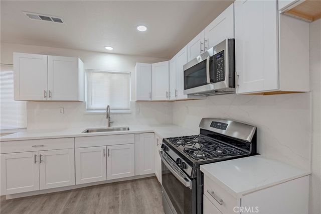 1813 W 7th, Merced, CA 95341