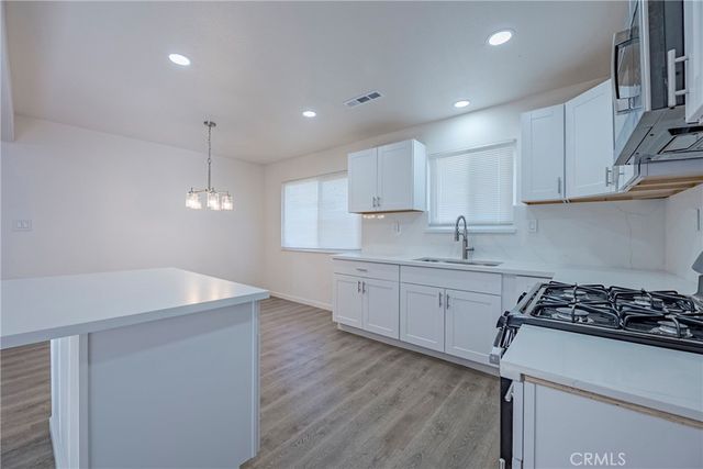 1813 W 7th, Merced, CA 95341