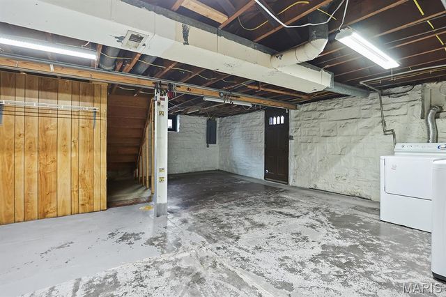 817 Karlsruhe Place, Unincorporated, MO 63125