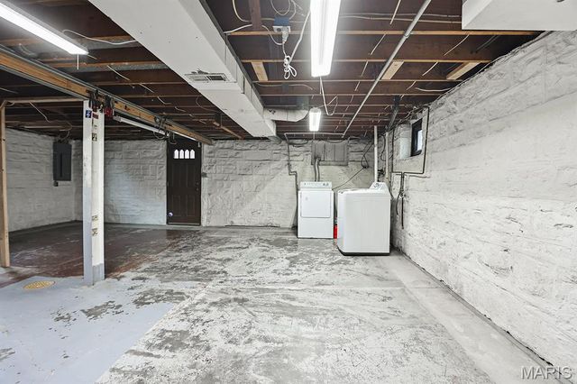 817 Karlsruhe Place, Unincorporated, MO 63125